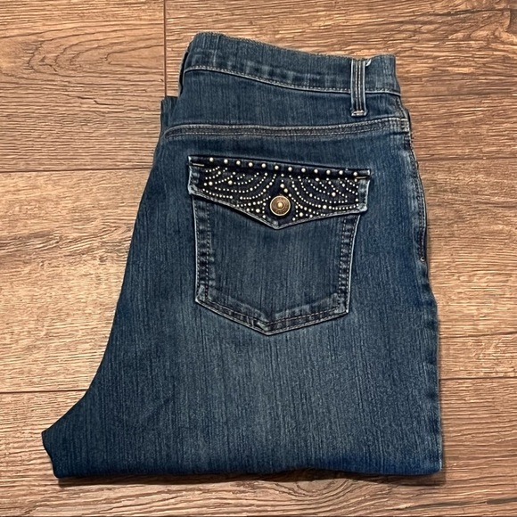 Gloria Vanderbilt Jeans - Picture 2 of 5